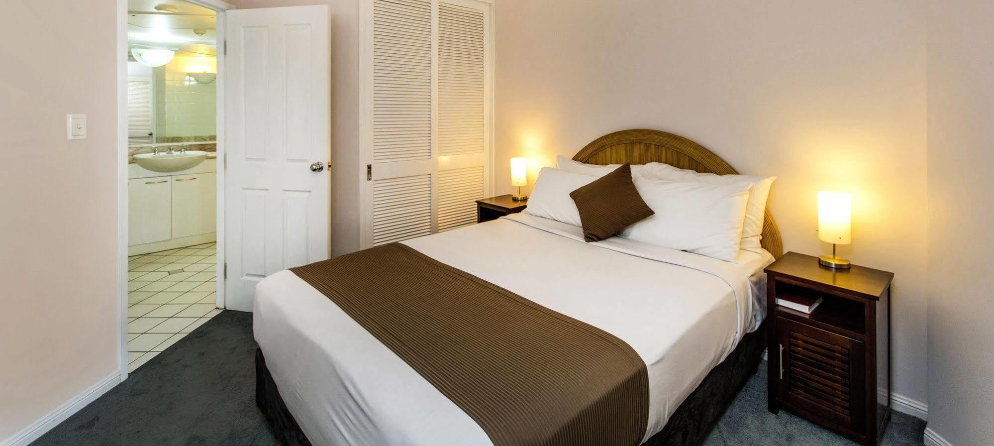 Il Centro Apartment Hotel Cairns Buitenkant foto